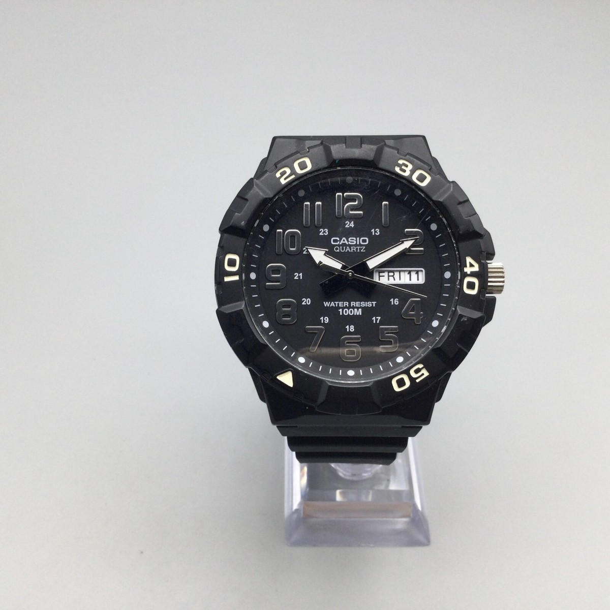 Casio Watch Men 53mm Black White Dial Day Date 5474 MRW-210H New Battery