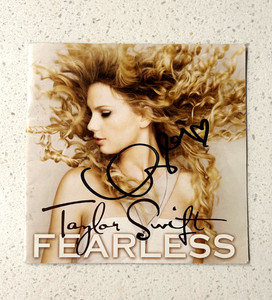 直筆サイン テイラースウィフト フィアレス Taylor Swift Fearless Signed | eBay