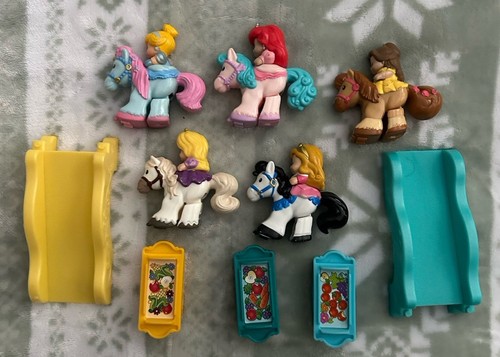 Fisher Price Little People Klip Klop Princesses w/Troughs & Slides