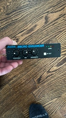 Alesis Mini rack Micro Enhancer Audio Signal Processor, Works. Ac Power Included