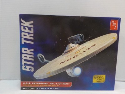 A529 AMT Star Trek USS Enterprise NCC-1701 Refit 1:537 Scale Model Kit
