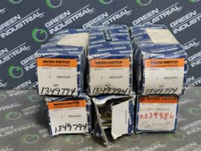 NEW Lot of 6 Honeywell Micro Switch 909AAA01 Push Button Switchs