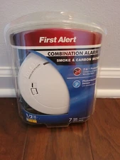 First Alert Combination Smoke & Carbon Monoxide Photoelectric Alarm (PRC700) NEW