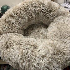 Faux Fur Donut Pet Bed Sizes for all pets 23 through 35 inch 