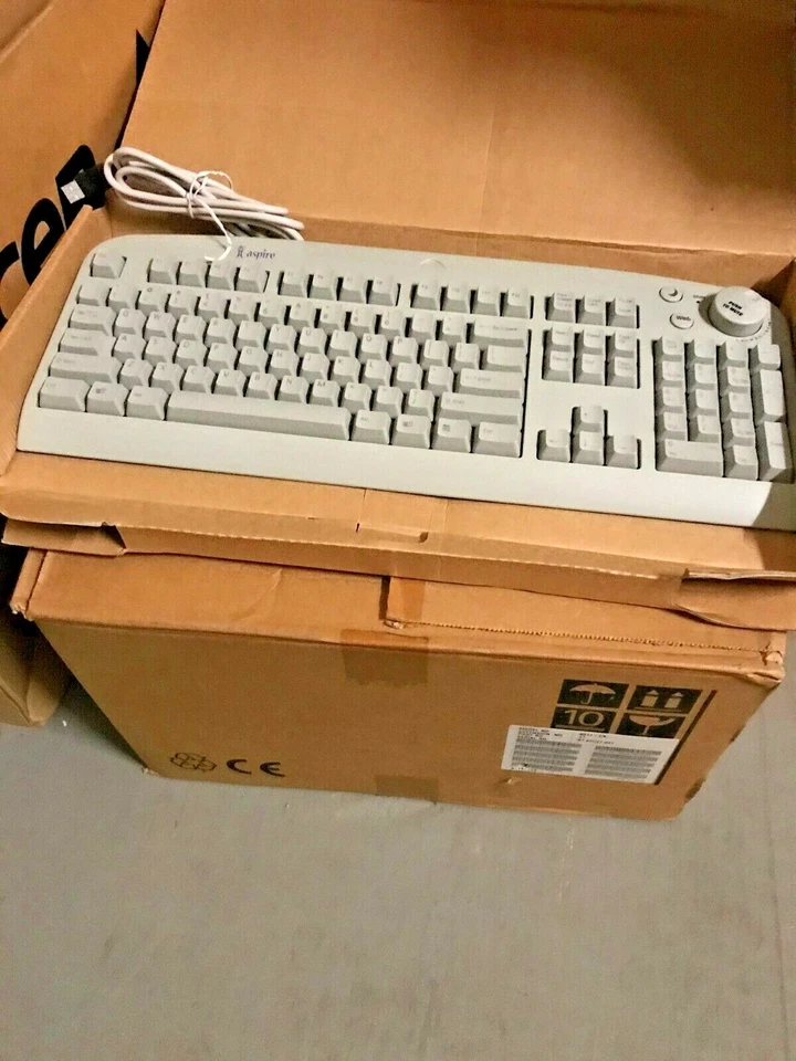 RARE NEW VINTAGE ACER ASPIRE 6511-HA WINDOWS MULTIMEDIA BEIGE USB KEYBOARD DS - Image 4 of 4