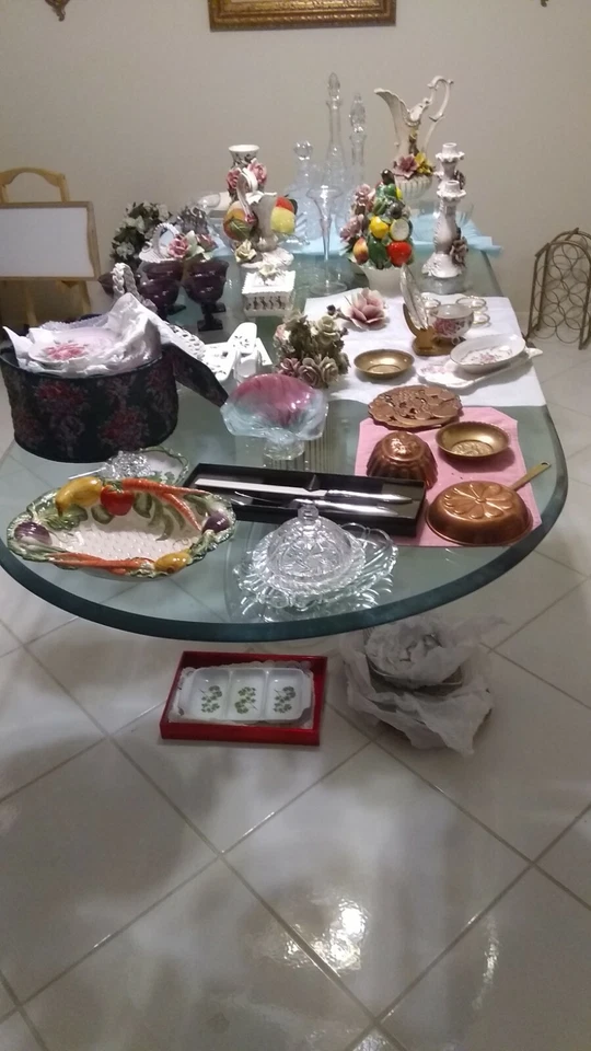 Mesa de comedor vintage de un solo pedestal de vidrio Foto 4 de 4