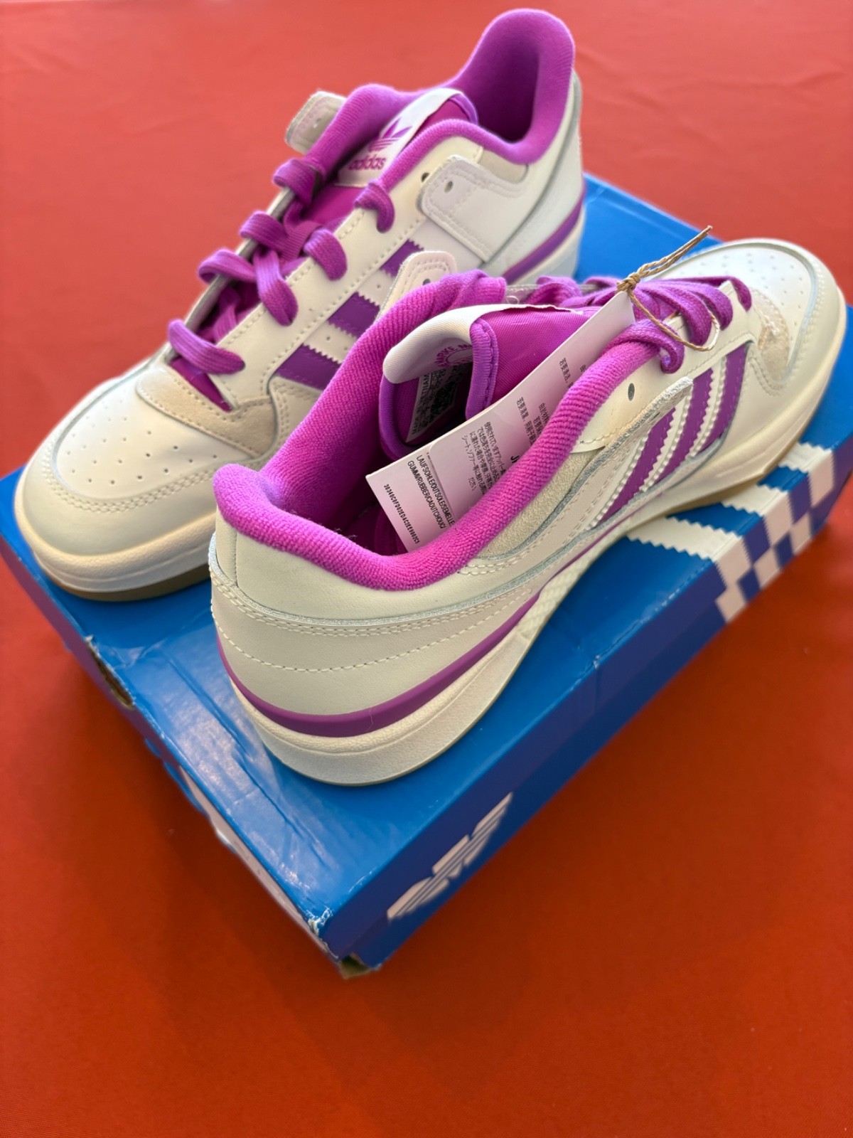 Size 8.5 - Adidas Forum CL Low White Purple Burst W thumbnail 3