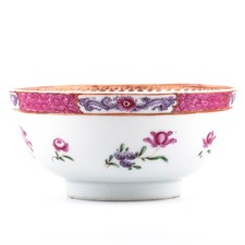 Chinese Porcelain Bowl Export Famille Rose Gilt Flower Qianlong Dynasty 18C