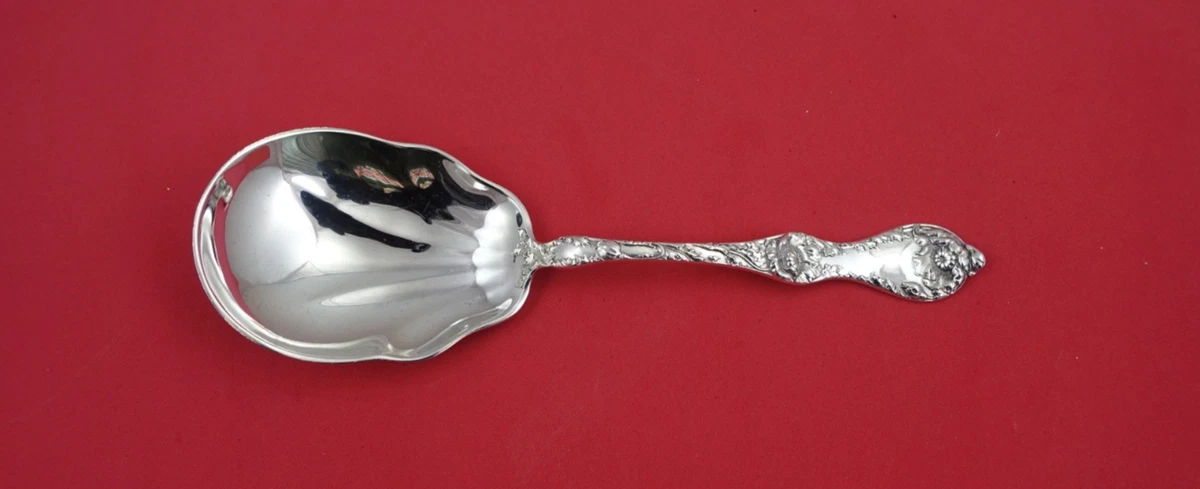 【リード＆バートン】純銀 スターリングシルバー／スプーン「Les Cinq」 Reed & Barton Les Cinq Fleur Antique US Sterling Silver Serving