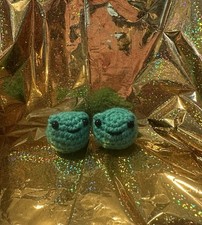 Cute Mini Crocheted plush Amigurumi Yay Frogs Set Of 2 New