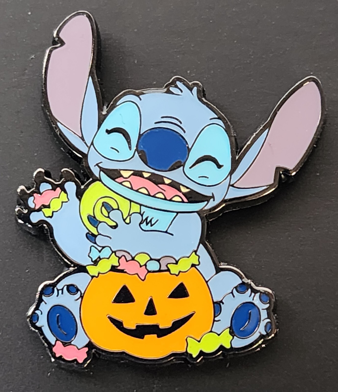Loungefly Disney Halloween Lilo & Stitch Candy Jack-O-Lantern Stitch Pumpkin Pin