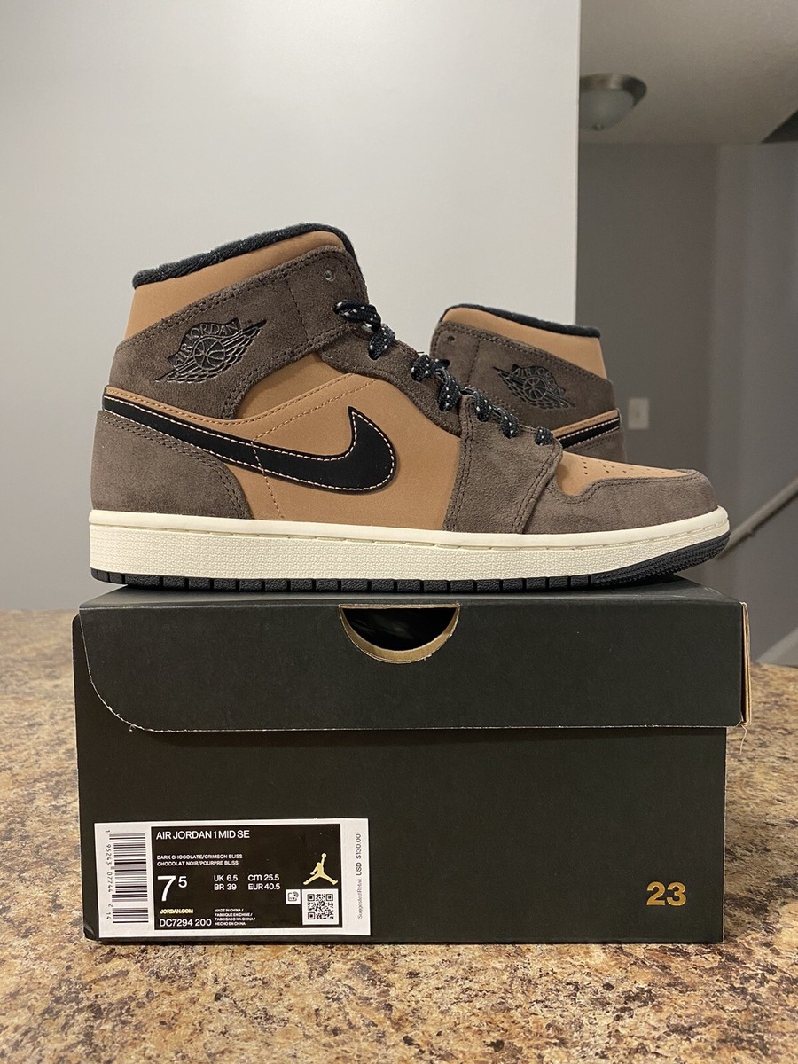 Air Jordan 1 Mid Dark Chocolate DC7294-200 (Size 7.5 Men's) New