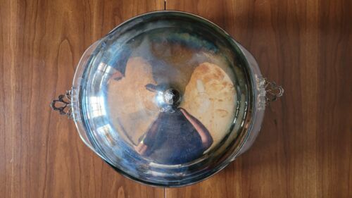 The Sheffield Silver Co Silverplate Covered Serving Dish With 2 QT Pyrex Insert - Picture 3 of 10