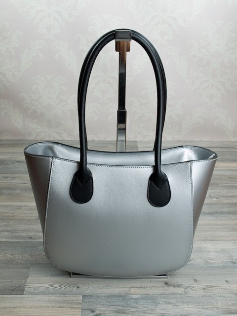 women's silver shoulder bags