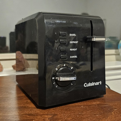 Cuisinart 2-Slice Wide Slot Bagel Toaster Black, 6-Setting New, Never Used
