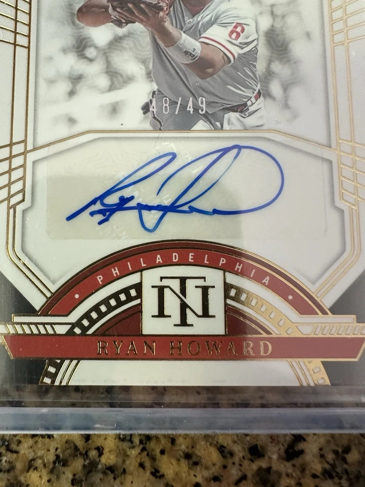 2024 Panini National Treasures Ryan Howard automático/49 October’s Greatest #OGS-RH Foto 2 de 3