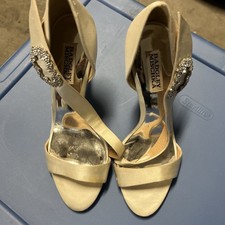 Badgley Mischka Champagne Satin Heeled Sandal W/Rhinestone Buckle Sz 9