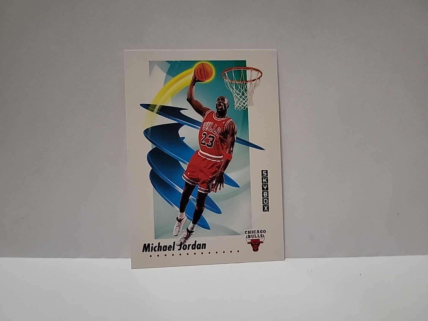 1991-92 Skybox - Michael Jordan #39 - Chicago Bulls Mint