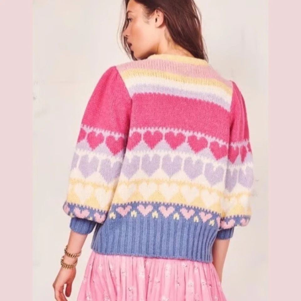 LoveShackFancy Shirelle Manga Abullonada Corazón Suéter Lana Alpaca Rosa Glaseado Mediano Foto 2 de 4