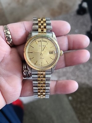 CVP Presidential Quartz Watch Mens Two Tone Fluted Bezel Day Date New Battery