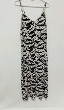 Old Navy Sleeveless V-Neck Dress L Black and White Ekat Print Maxi Tie Neck