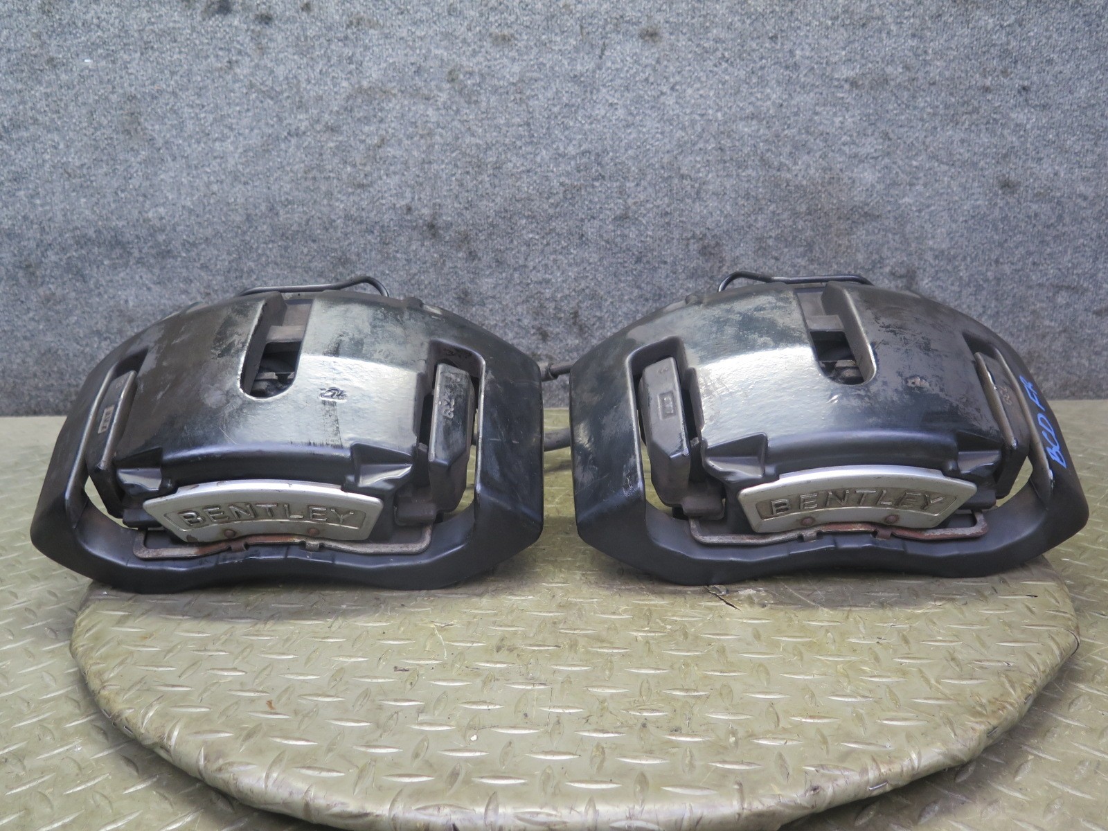 2006-2012 BENTLEY FLYING SPUR FRONT LEFT & RIGHT SIDE BRAKE CALIPER SET