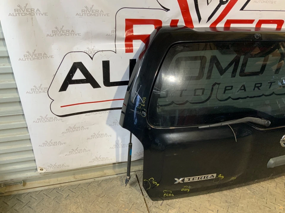 DAMAGED 2005- 2010 2011 2012 2013 2014 2015 NISSAN XTERRA REAR LIFTGATE OEM - Image 2 of 4