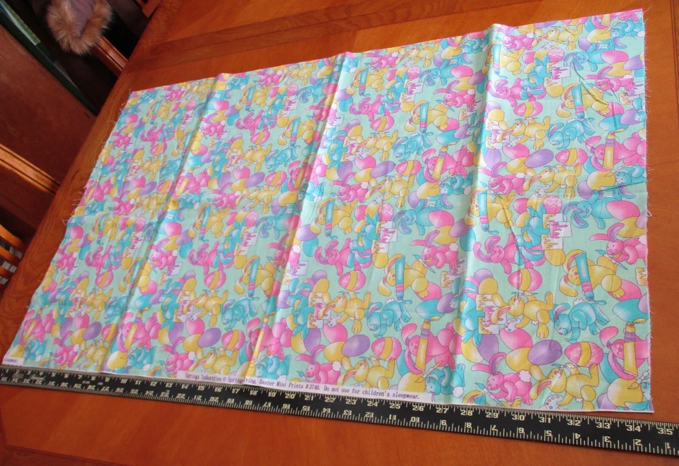 34"x44" Easter Painting Bunnies Mini Springs Industries Cotton Quilt fabric VGT - Image 3 of 4