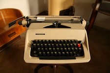 Vintage Typewriter Consul 2224 thumbnail