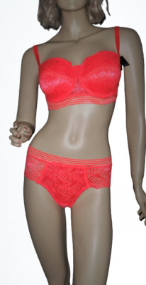 French Affair Women's 5-way Convertible Bra/  Panty Set