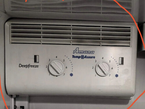 Portabevande a temperatura controllata in frigorifero Amana fianco a fianco - Foto 1 di 5
