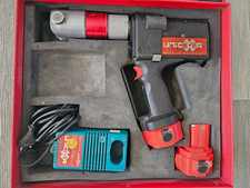 Unicor Pressmaschine Presse f&uuml;r Pressbacken Fittingpresse