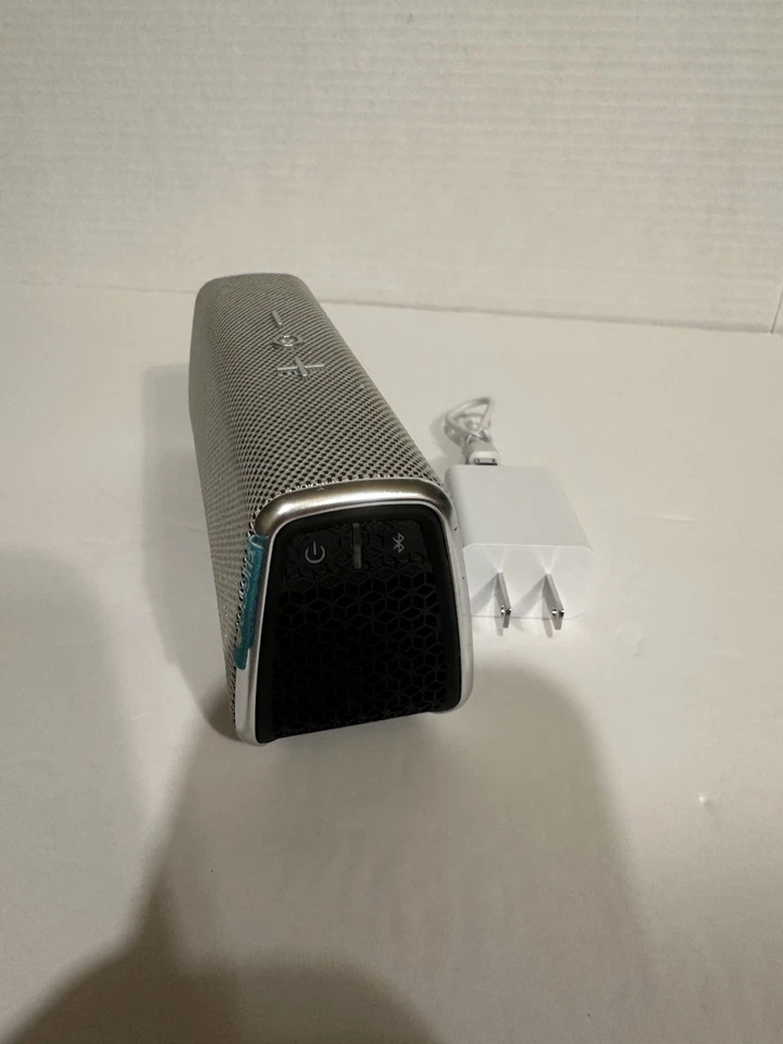 Estilo FUGOO - Altavoz portátil Bluetooth sonido envolvente - Plateado Foto 2 de 4