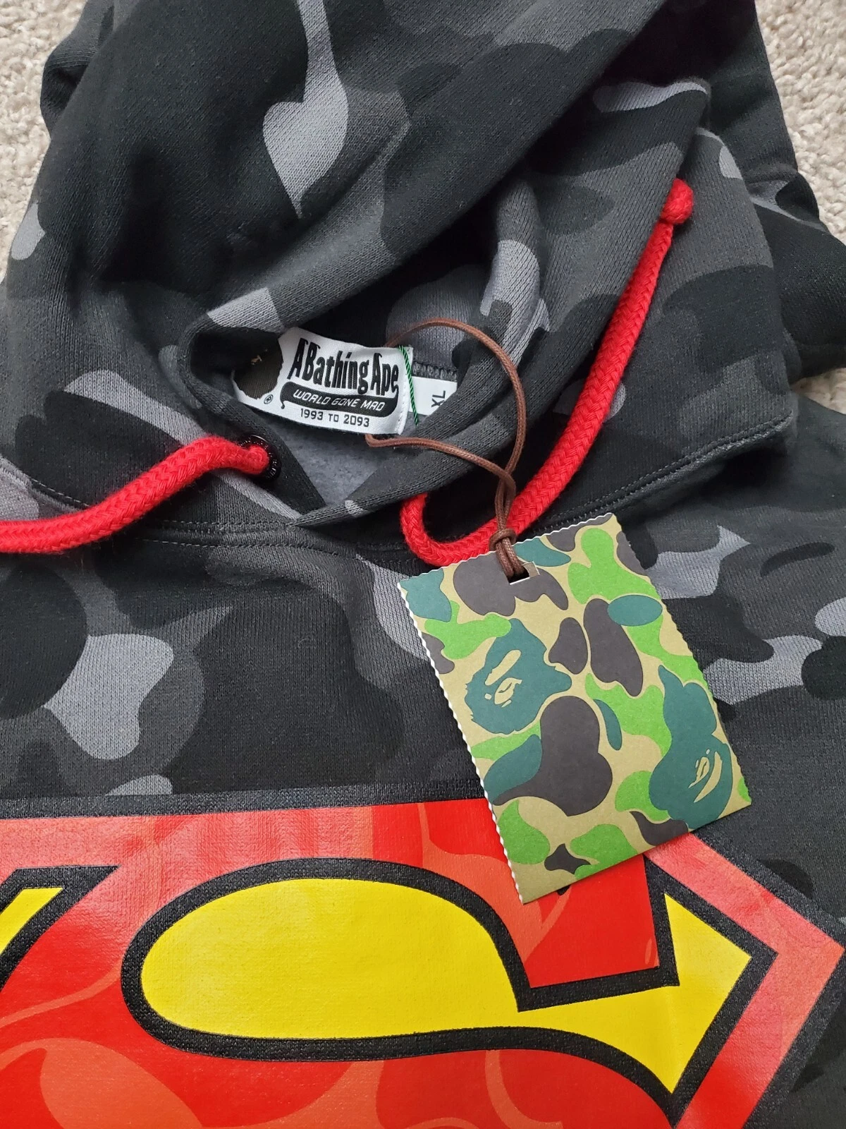 A BATHING APE (BAPE) Felpa con cappuccio mimetica A Bathing Ape Superman taglia Xl