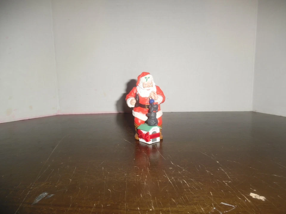 Mixed Lot of 4 VINTAGE  COCA-COLA Ornaments  - Image 4 of 4