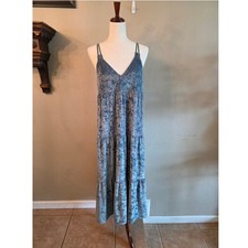 Aerie Women's Crushed Velvet Tiered Dress SZ Medium Sage