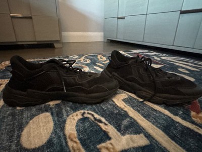Size 10 - adidas Men's Ozweego Black Carbon