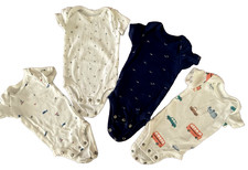 LOT OF 4 INFANT BABY SHORT SLEEVE BODYSUIT ONE PIECE SIZE NEWBORN EXCELLENT MINT