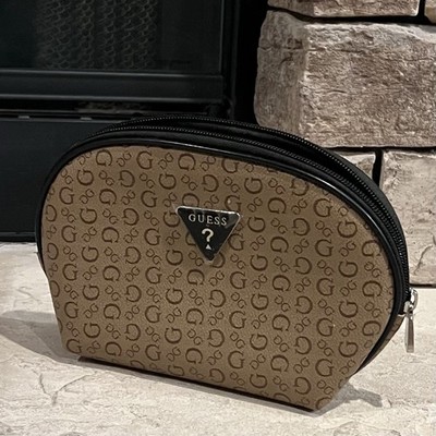  TravelMakeup Pouch Cosmetic Bag Guess Woman V7200491 Logo Mocha New -$14.00