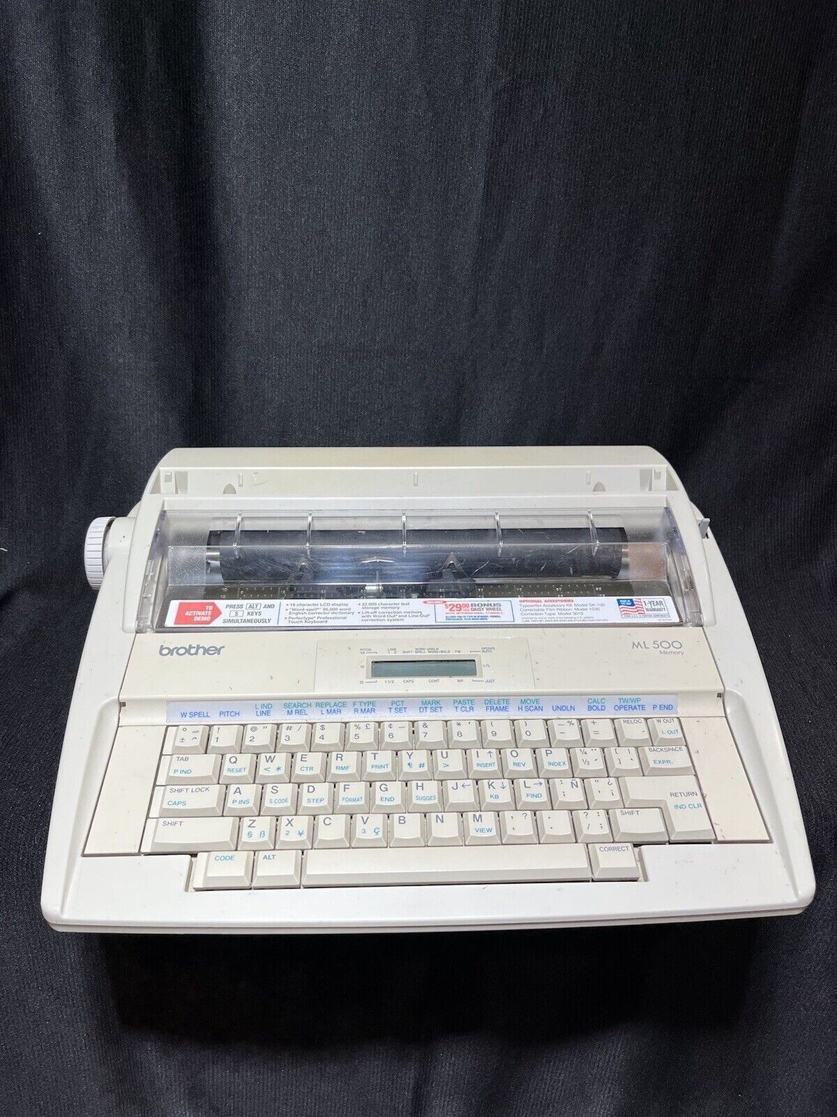 Brother ML500 LCD Memory Typewriter/Word Processor off white, w/int'l