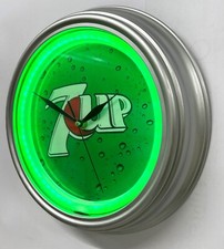 7up green LED 'neon effect' wall clock mancave advertising