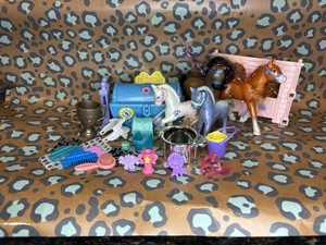 Kenner Vintage Littlest Pet Shop Horses Lot With Accessories