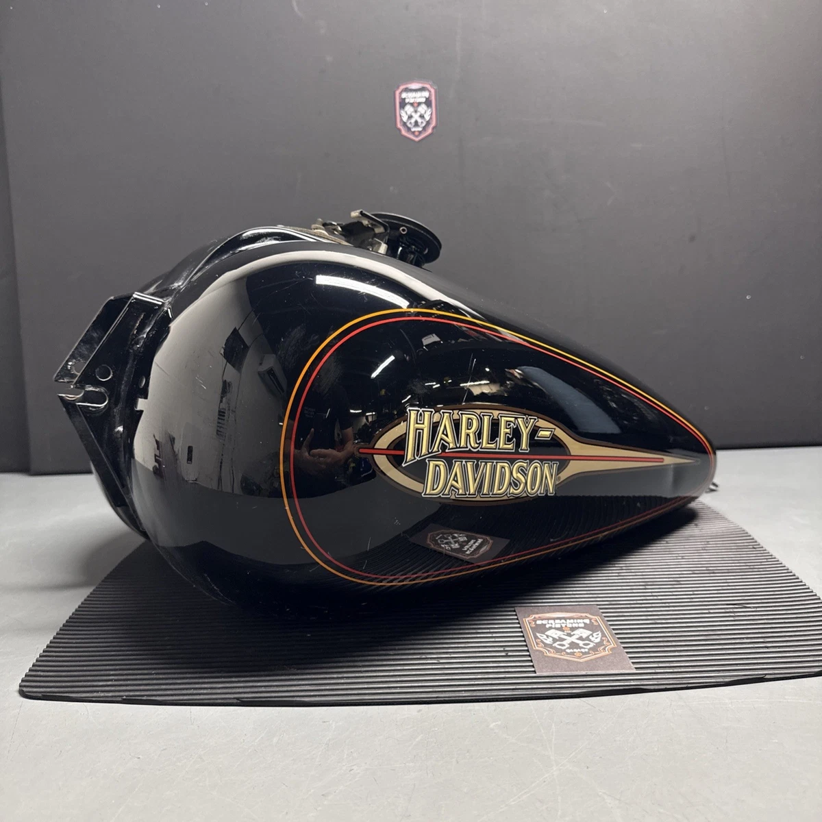 HARLEY-DAVIDSON タンク Preços baixos em Aço Inoxidável Harley-Davidson Preto tanques de