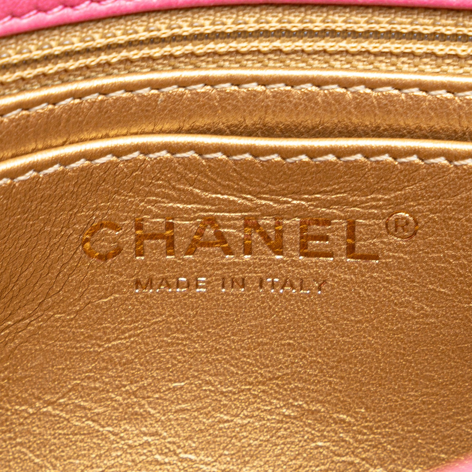 Authenticated Chanel Mini Square Classic Lambskin… - image 6