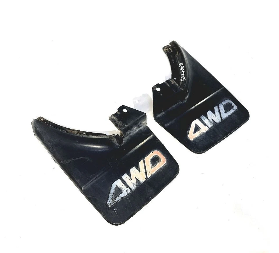 Subaru Brat 1985 OEM par de guardabarros traseros Foto 3 de 4