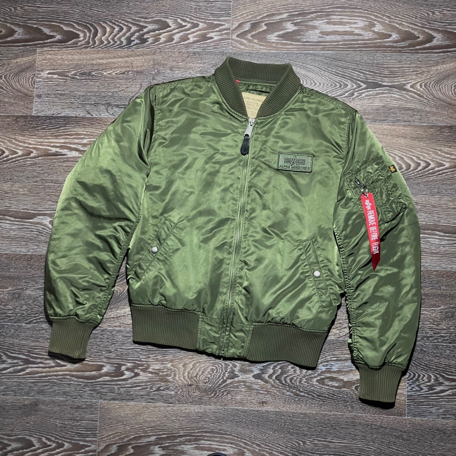 ALPHA INDUSTRIES MA-1 D-Tec Detachable Hood Insulated Nylon Bomber size Medium image 3