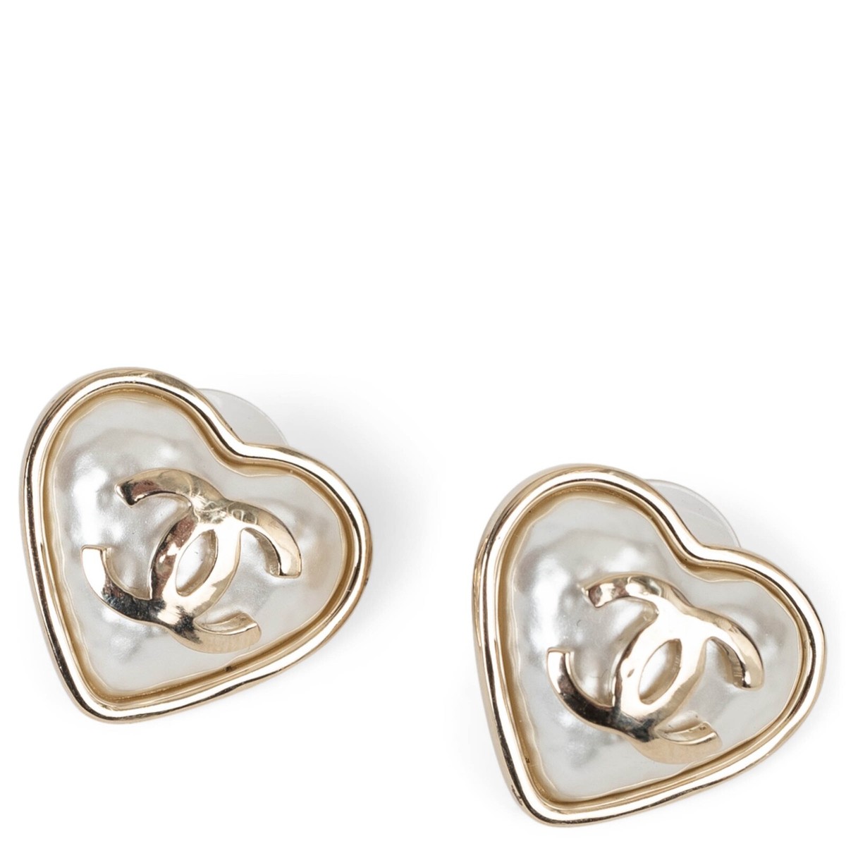 71708 auth CHANEL pearly white 22C DUBAI CC HEART Stud Earrings | eBay