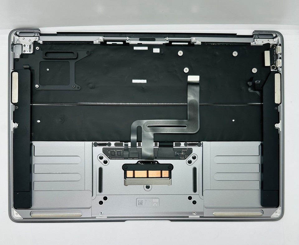Topcase (repose-poignet) Pour MacBook Air 13" M1 2020 - Clavier AZERTY Français - Couleur Or - État Testé A/B/C