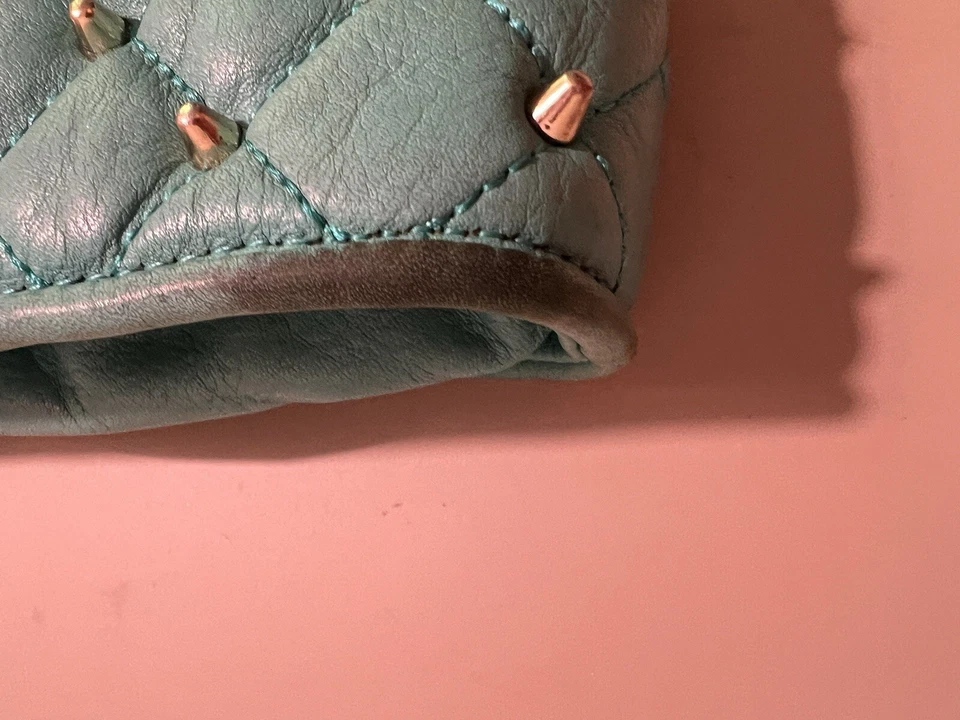 Bolso Bandolera Rebecca Minkoff Affair Tachonado Cuero Verde Azulado Acolchado Foto 2 de 4