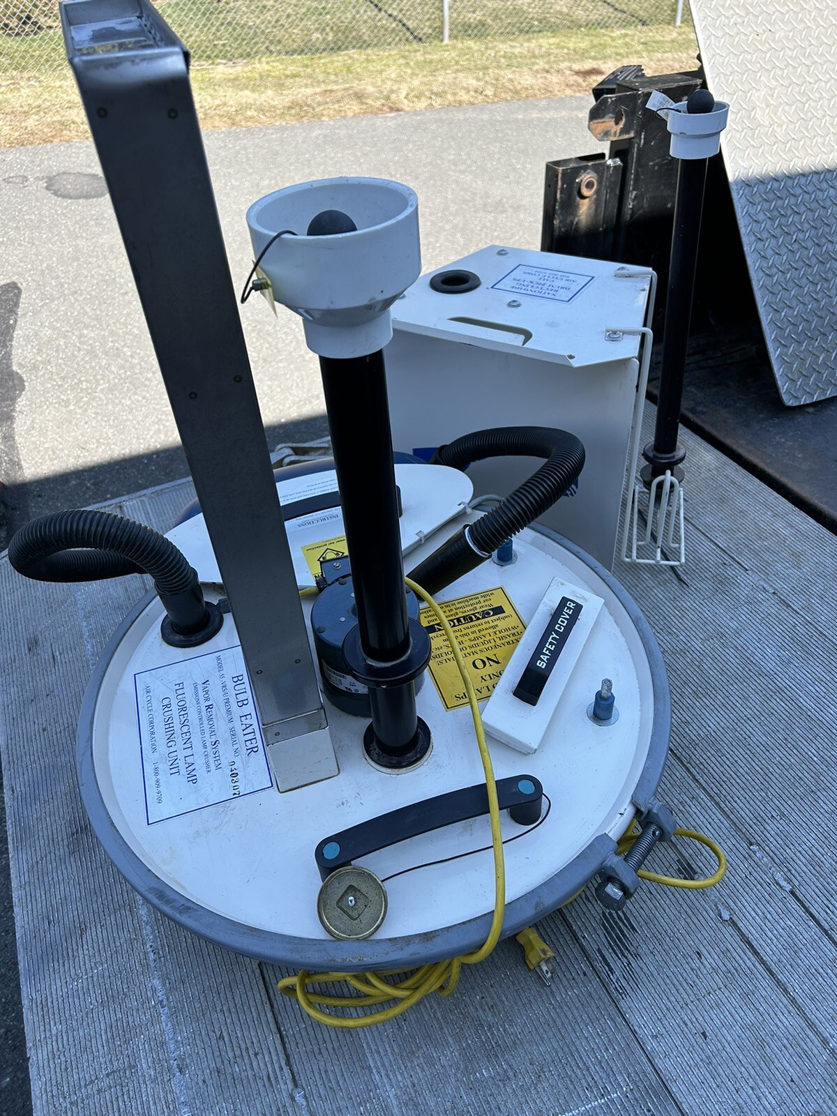 Bulb Eater 55VRS/U Premium Fluorescent Lamp Crusher HEPA Recycling